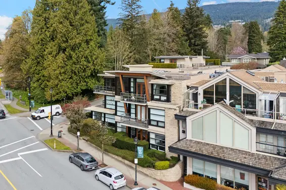 9 1891 Marine Drive, West Vancouver For Sale - image 33