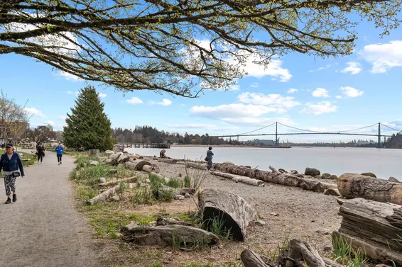 9 1891 Marine Drive, West Vancouver For Sale - image 36