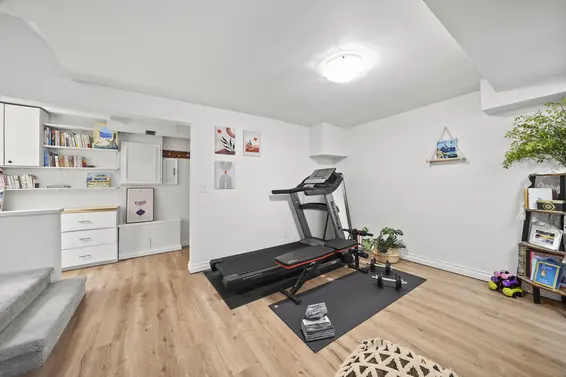 49 1910 Cedar Village Crescent, North Vancouver For Sale - image 28