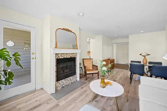 204 1528 Bowser Avenue, North Vancouver For Sale - image 2