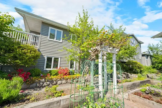 204 1528 Bowser Avenue, North Vancouver For Sale - image 22