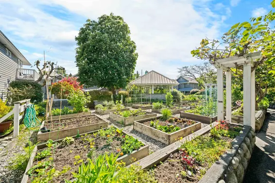 204 1528 Bowser Avenue, North Vancouver For Sale - image 24