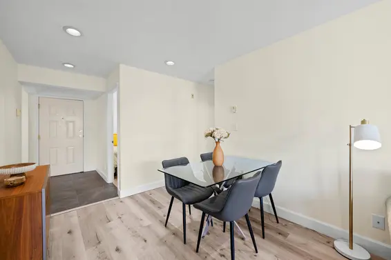 204 1528 Bowser Avenue, North Vancouver For Sale - image 6