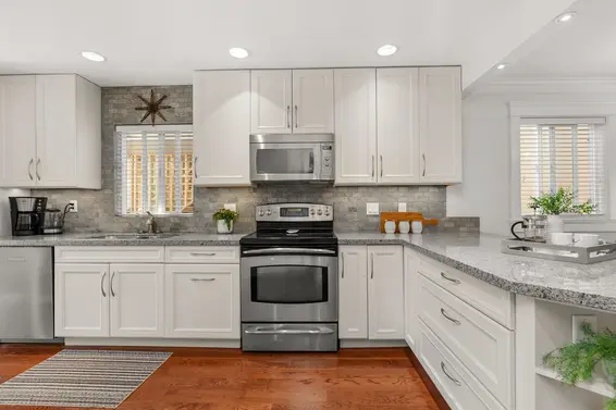 312 288 East 6th Street, North Vancouver For Sale - image 4