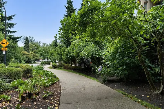 332 1633 Mackay Avenue, North Vancouver For Sale - image 3
