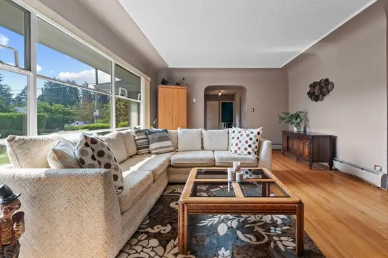 3455 Highland Boulevard, North Vancouver For Sale - image 2