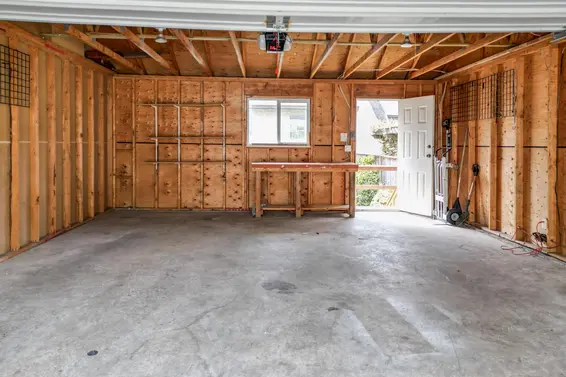 318 East 6th Street, North Vancouver For Sale - image 32