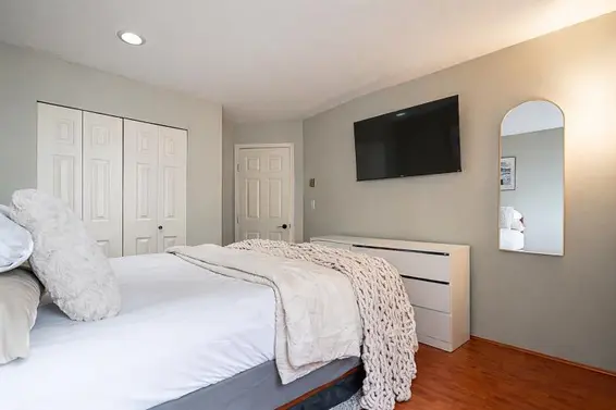 202 320 West 2nd Street, North Vancouver For Sale - image 13