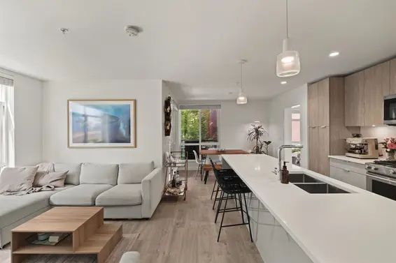 209 128 East 8th Street, North Vancouver For Sale - image 3