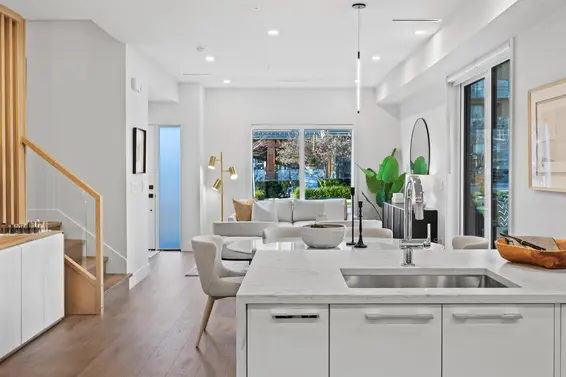 3206 Canfield Crescent, North Vancouver For Sale - image 5