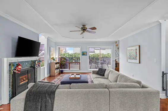 2 410 Mahon Avenue, North Vancouver For Sale - image 14