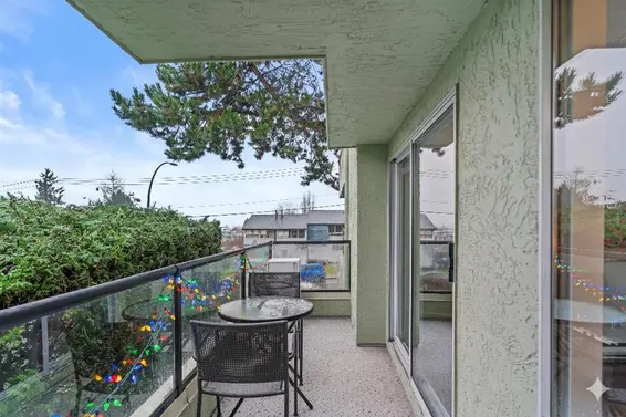 2 410 Mahon Avenue, North Vancouver For Sale - image 17