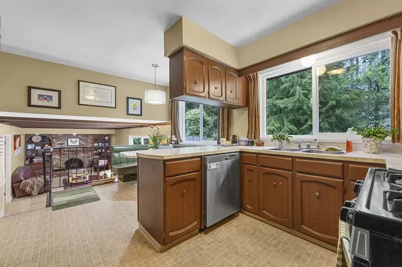 5178 Cliffridge Avenue, North Vancouver For Sale - image 12