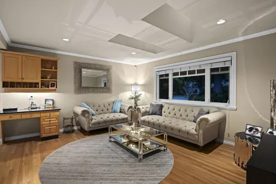 4641 Woodburn Road, West Vancouver For Sale - image 11