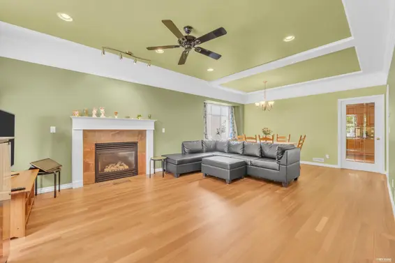 4317 Cliffmont Road, North Vancouver For Sale - image 4