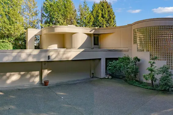 999 King Georges Way, West Vancouver For Sale - image 2