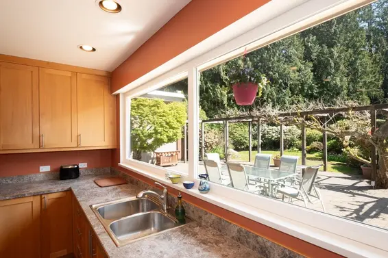 4136 Virginia Crescent, North Vancouver For Sale - image 17