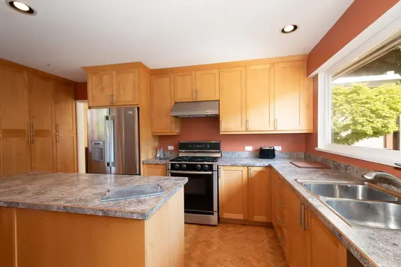 4136 Virginia Crescent, North Vancouver For Sale - image 19