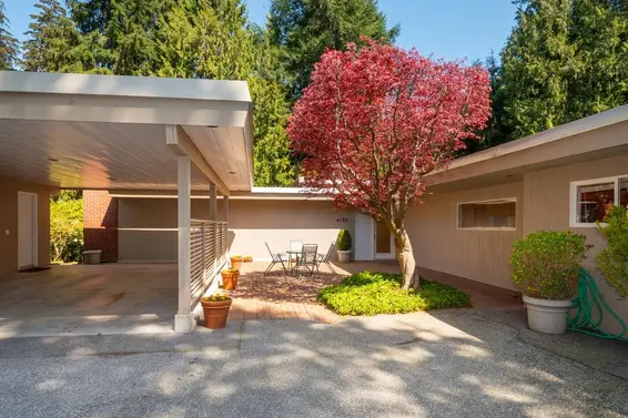 4136 Virginia Crescent, North Vancouver For Sale - image 2