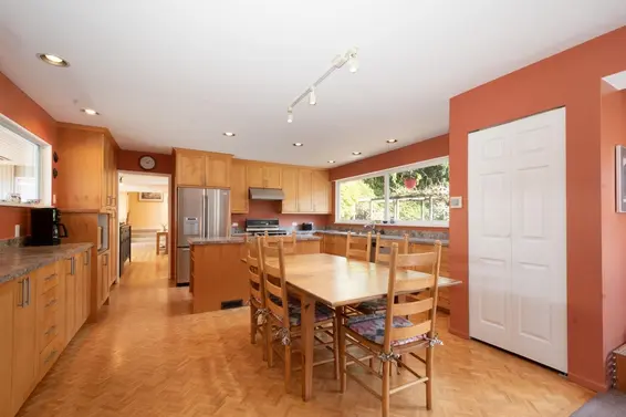 4136 Virginia Crescent, North Vancouver For Sale - image 20