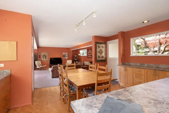 4136 Virginia Crescent, North Vancouver For Sale - image 21