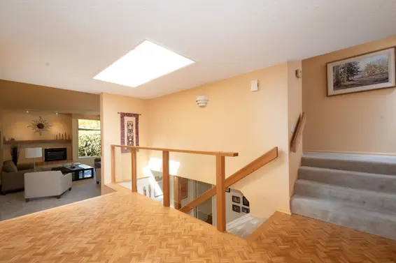 4136 Virginia Crescent, North Vancouver For Sale - image 3