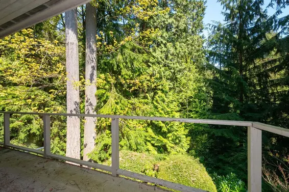 4136 Virginia Crescent, North Vancouver For Sale - image 6