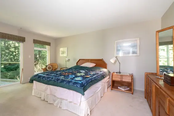 4136 Virginia Crescent, North Vancouver For Sale - image 7