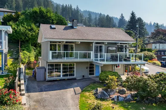 442 Monteray Avenue, North Vancouver