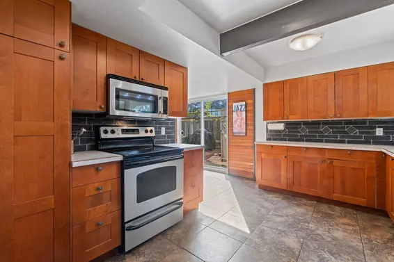 442 Monteray Avenue, North Vancouver For Sale - image 14