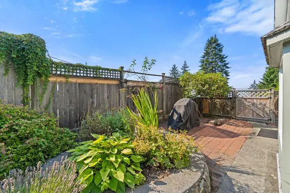 442 Monteray Avenue, North Vancouver For Sale - image 38