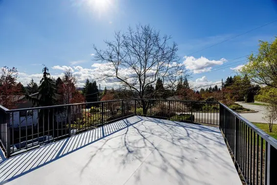 2094 Viewlynn Drive, North Vancouver For Sale - image 13