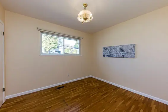 2094 Viewlynn Drive, North Vancouver For Sale - image 14