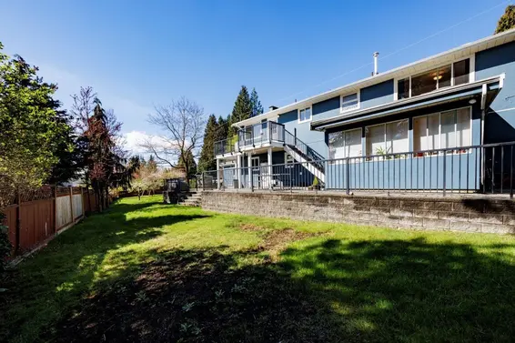 2094 Viewlynn Drive, North Vancouver For Sale - image 25