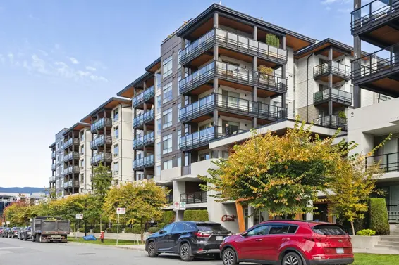309 128 East 8th Street, North Vancouver