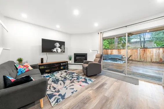 2315 Mountain Highway, North Vancouver For Sale - image 12