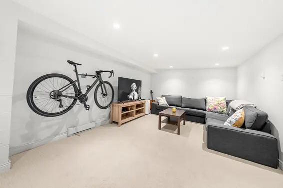 2315 Mountain Highway, North Vancouver For Sale - image 34