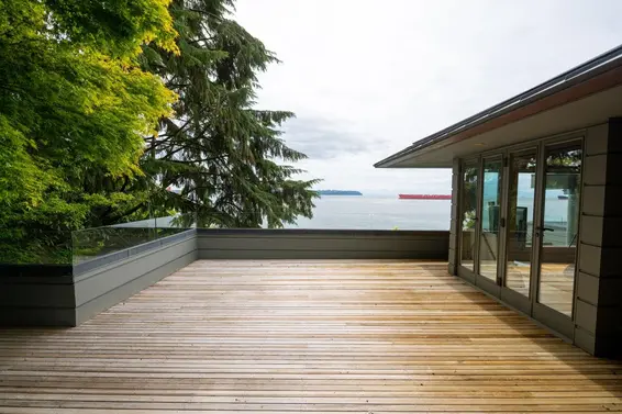 4036 Marine Drive, West Vancouver For Sale - image 29