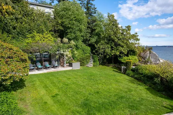 4036 Marine Drive, West Vancouver For Sale - image 34
