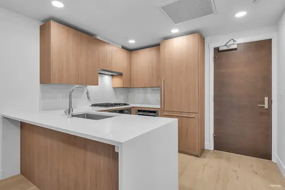 607 2780 Valley Centre Avenue, North Vancouver For Sale - image 4