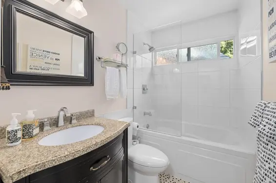 849 Riverside Drive, North Vancouver For Sale - image 25