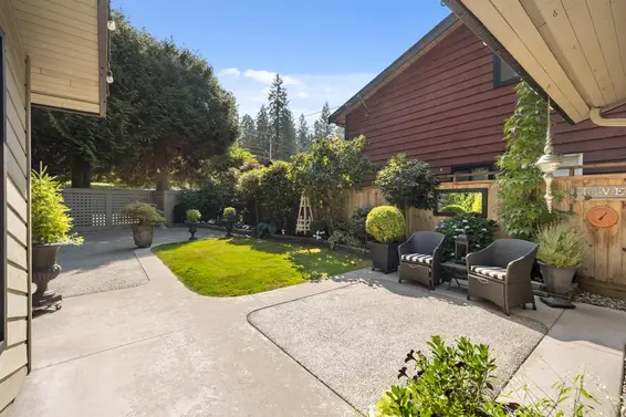 849 Riverside Drive, North Vancouver For Sale - image 40