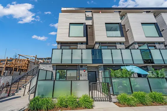 116 650 East 2nd Street, North Vancouver