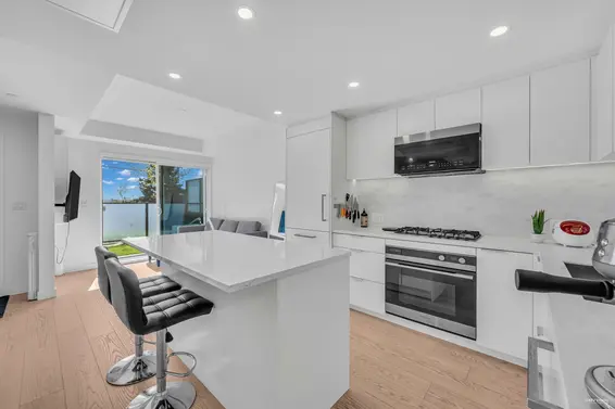 116 650 East 2nd Street, North Vancouver For Sale - image 6