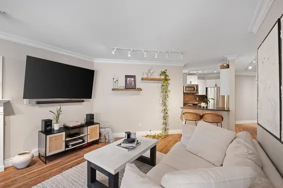 102 123 East 6th Street, North Vancouver For Sale - image 11