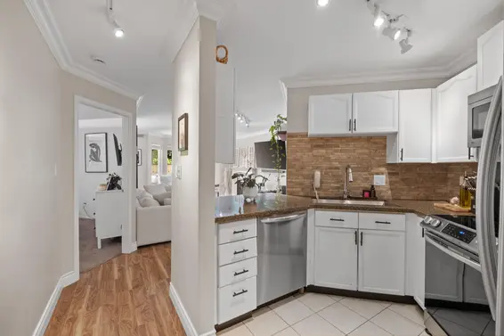102 123 East 6th Street, North Vancouver For Sale - image 15