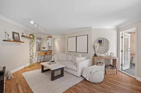 102 123 East 6th Street, North Vancouver For Sale - image 4