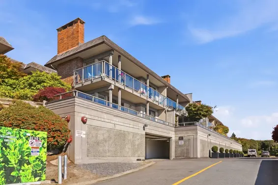 22 2214 Folkestone Way, West Vancouver