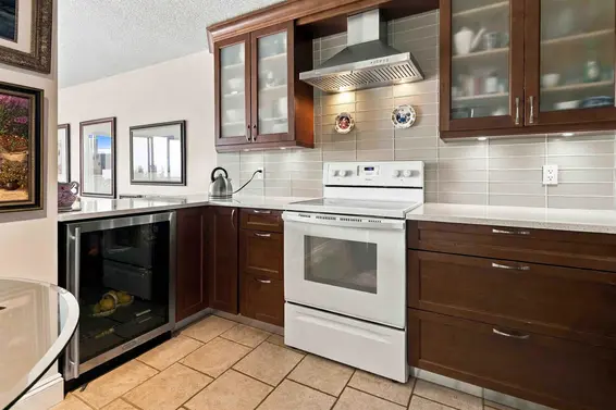 22 2214 Folkestone Way, West Vancouver For Sale - image 4