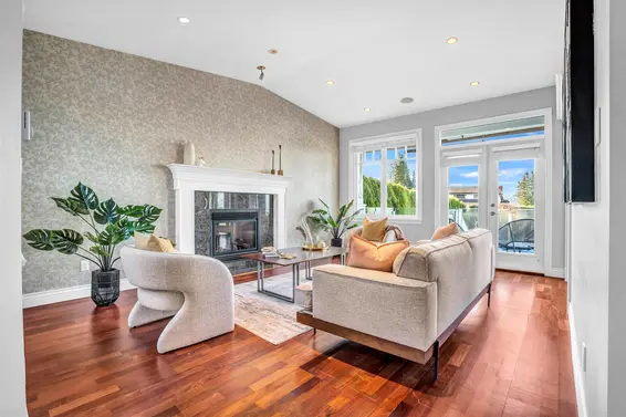 1197 Fulton Avenue, West Vancouver For Sale - image 11
